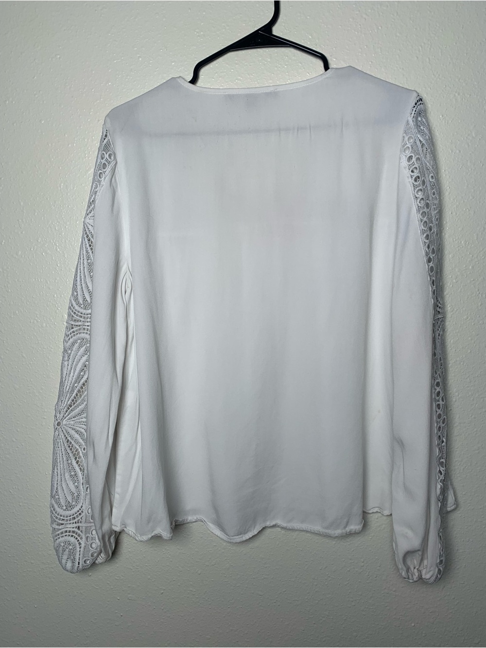 Marc New York White Lace Yoke Long Sleeve Blouse - Picture 4 of 4
